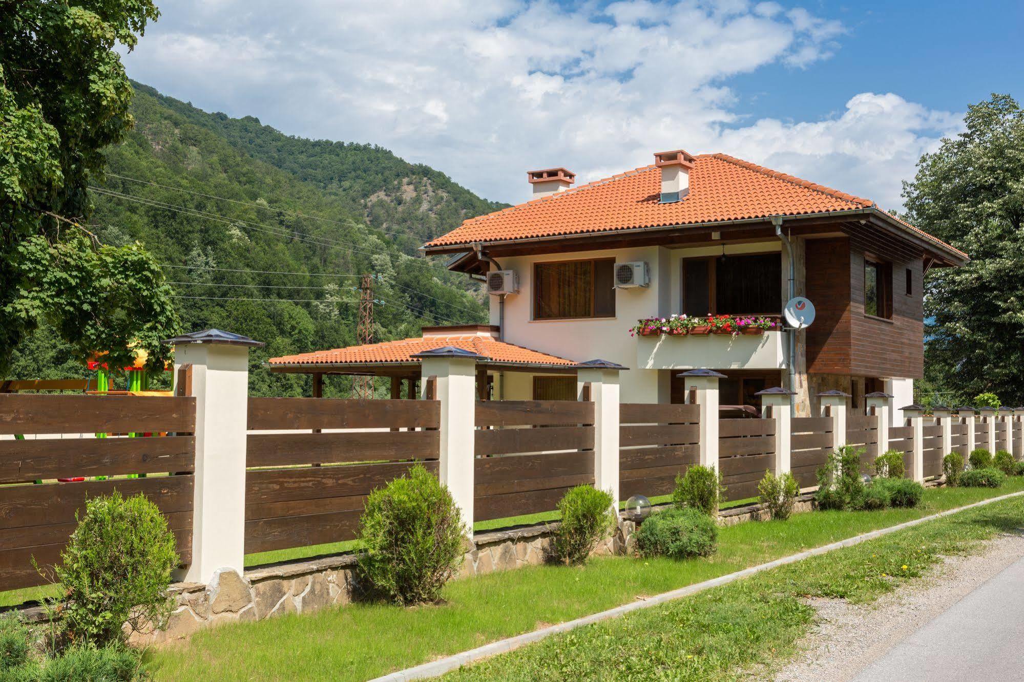 Guest House Vitora Ribaritsa Exterior foto